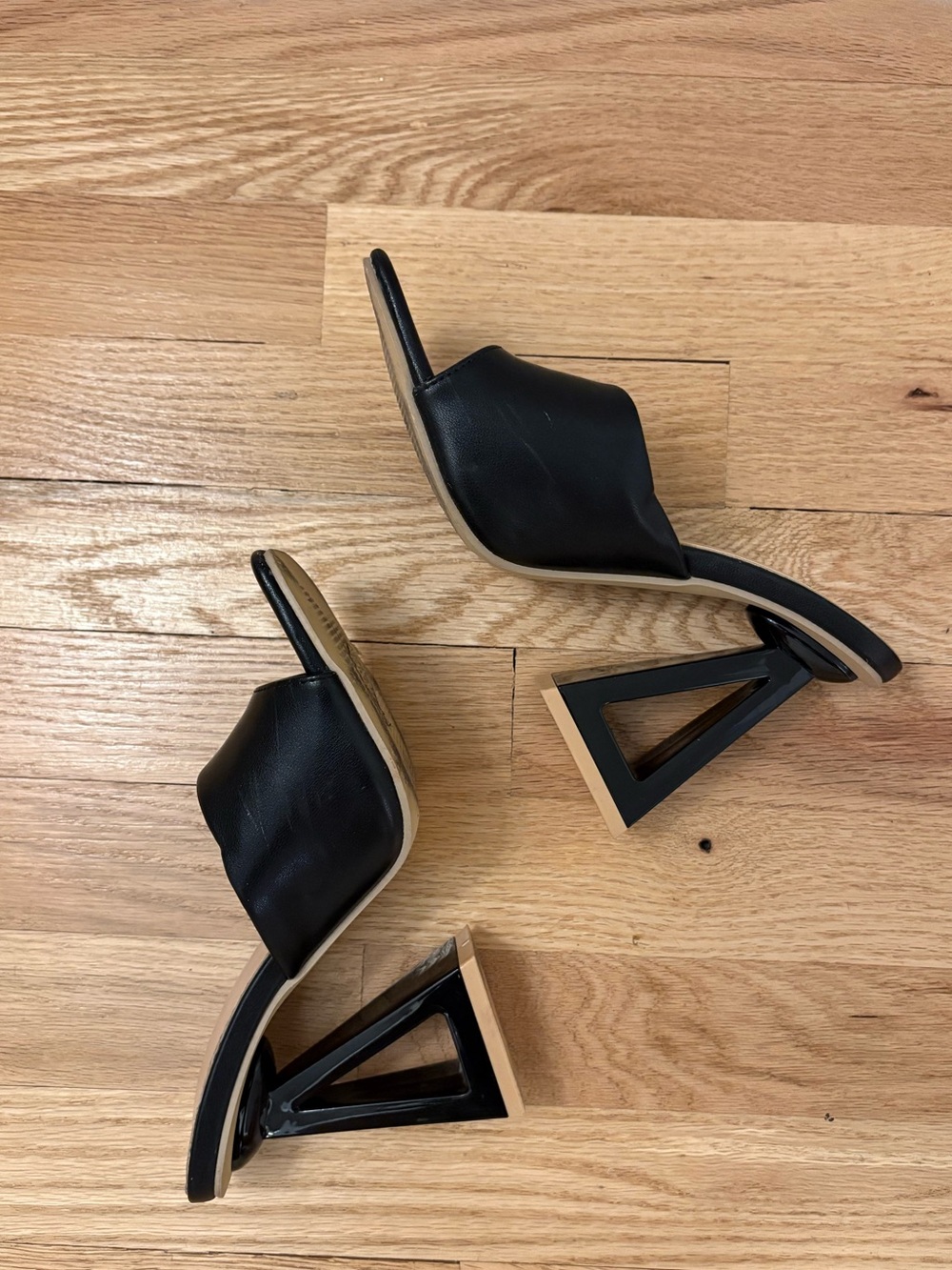 Black Geometric Heel Slide Sandals - Women